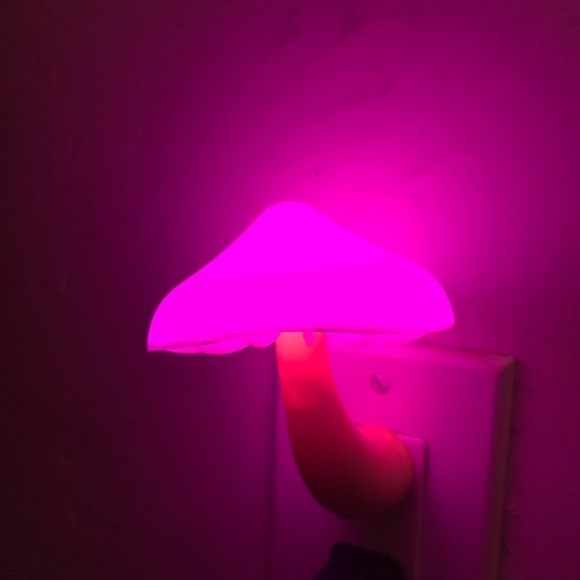 Rainbow mushroom night light plug in rave dance trippy psychedelic shroom party - Picture 7 of 11